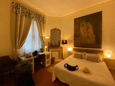 C'est une maison bleue - a blue lodge in Bordeaux