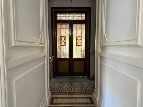 C'est une maison bleue - a blue lodge in Bordeaux
