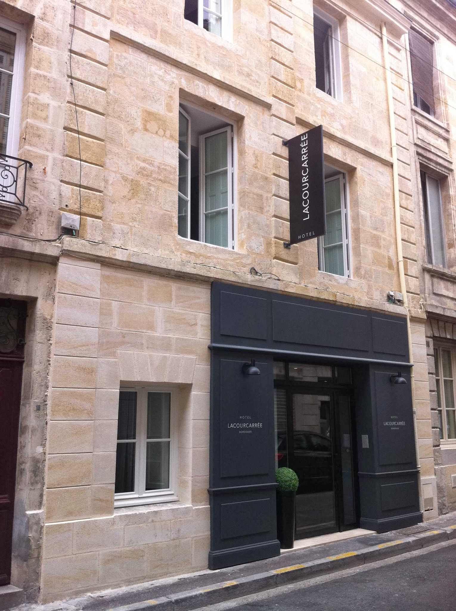 Hôtel La Cour Carrée Bordeaux Centre